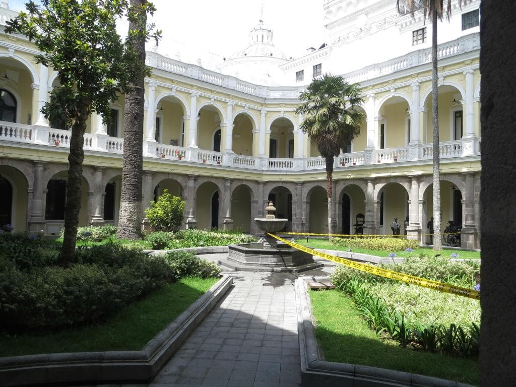 Beautiful courtyard grounds