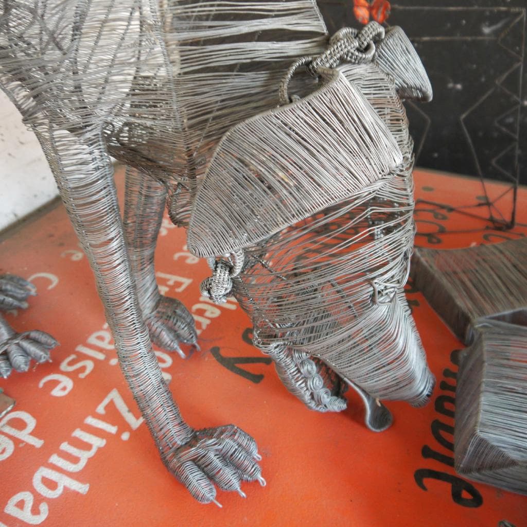 detail of a wire sculpture by Luckmore Muchenje