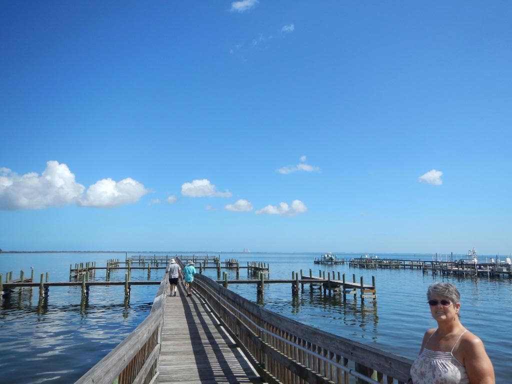 Veteran's free fishing pier
