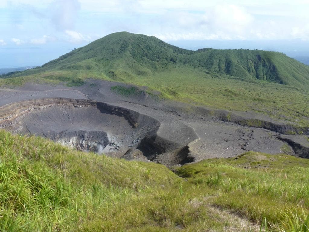 Tompaluan crater between Lokon and Empung volcano
