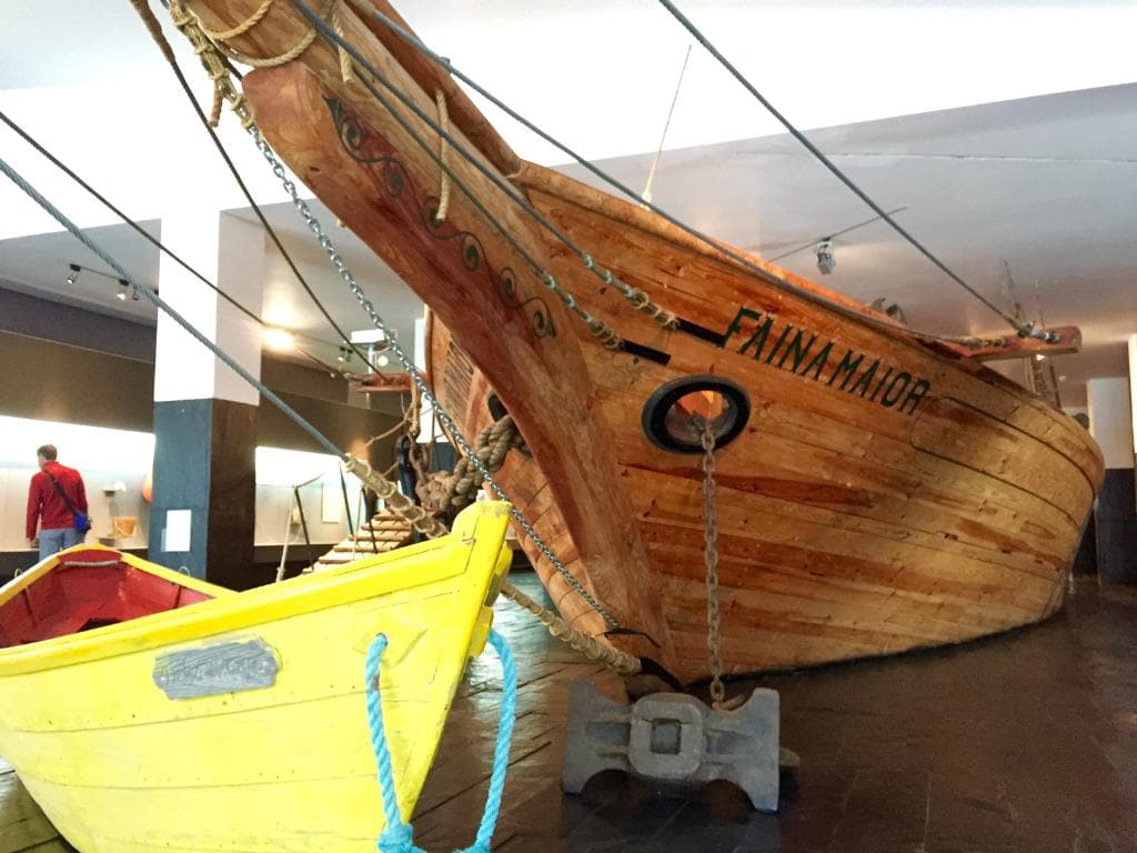 BATEAU ET BARQUE DE PECHE