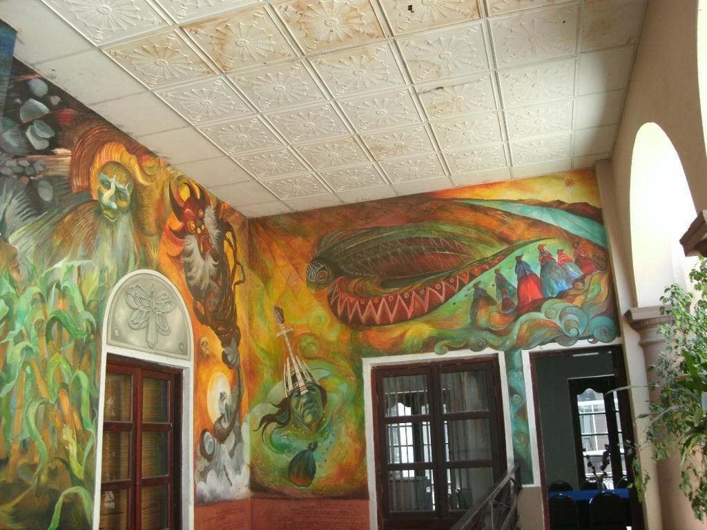 murales en la segunda planta