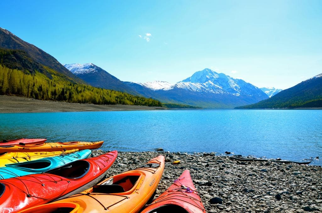 Copyright Nicole Geils - Kayaking Eklutna Lake