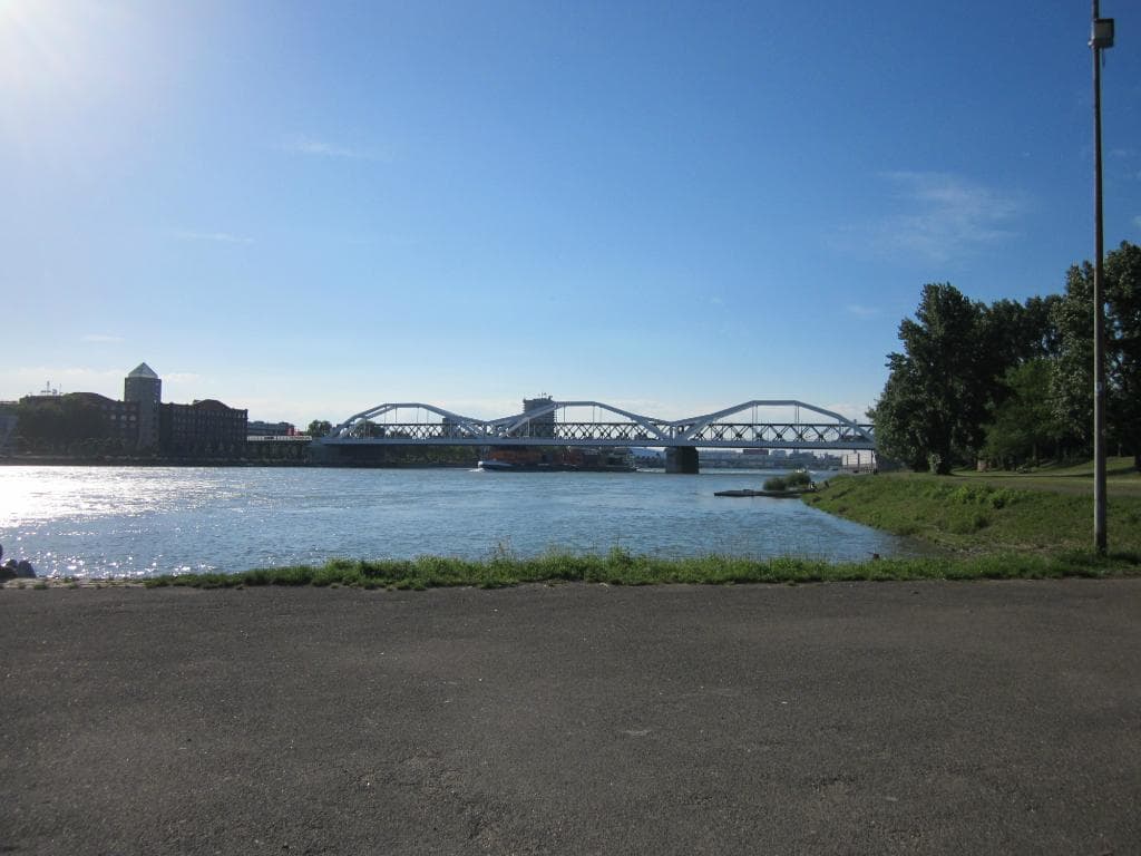 Konrad Adenauer Brücke
