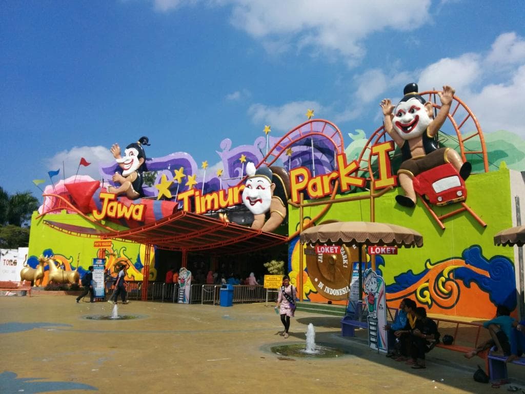 Tampak depan Jawa Timur Park 1 di Batu