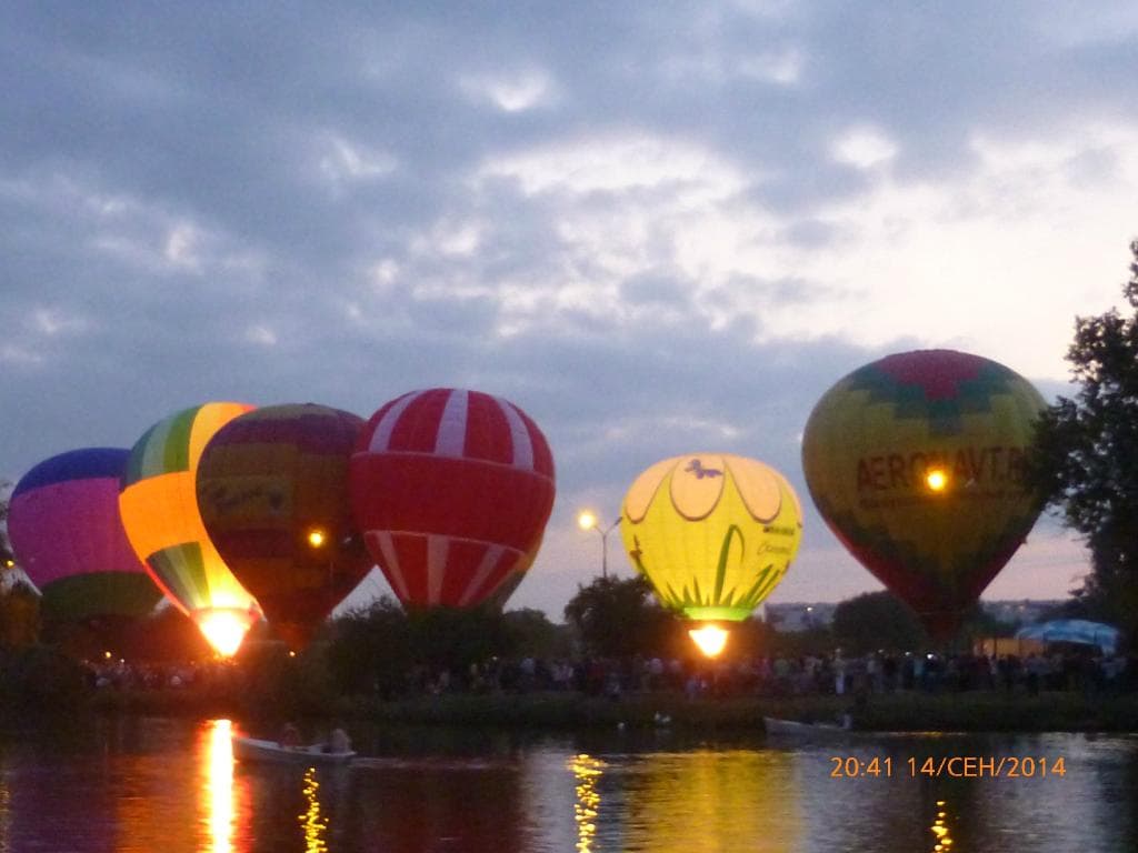 Музыкально-цветовое шоу в День города