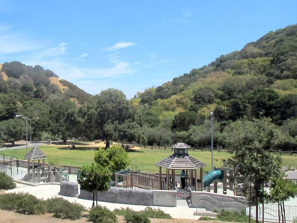 Laurelwood Park, San Mateo, Ca