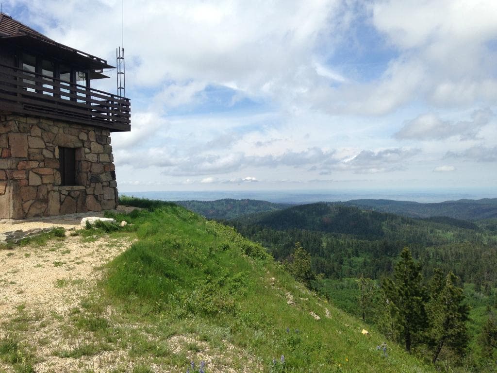 Cement Ridge Fire Lookout and view to the east