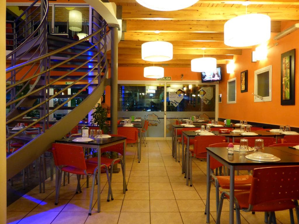 MUY BUENA ILUMINACION