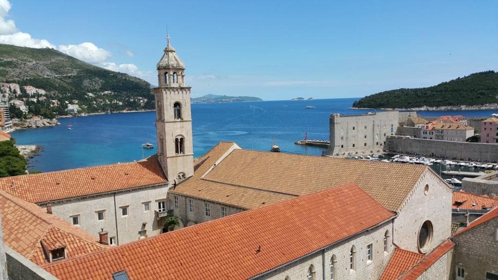le monastère vu des remparts