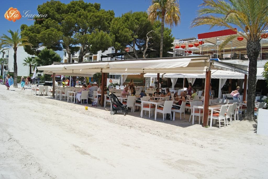 Terraza a pie de playa