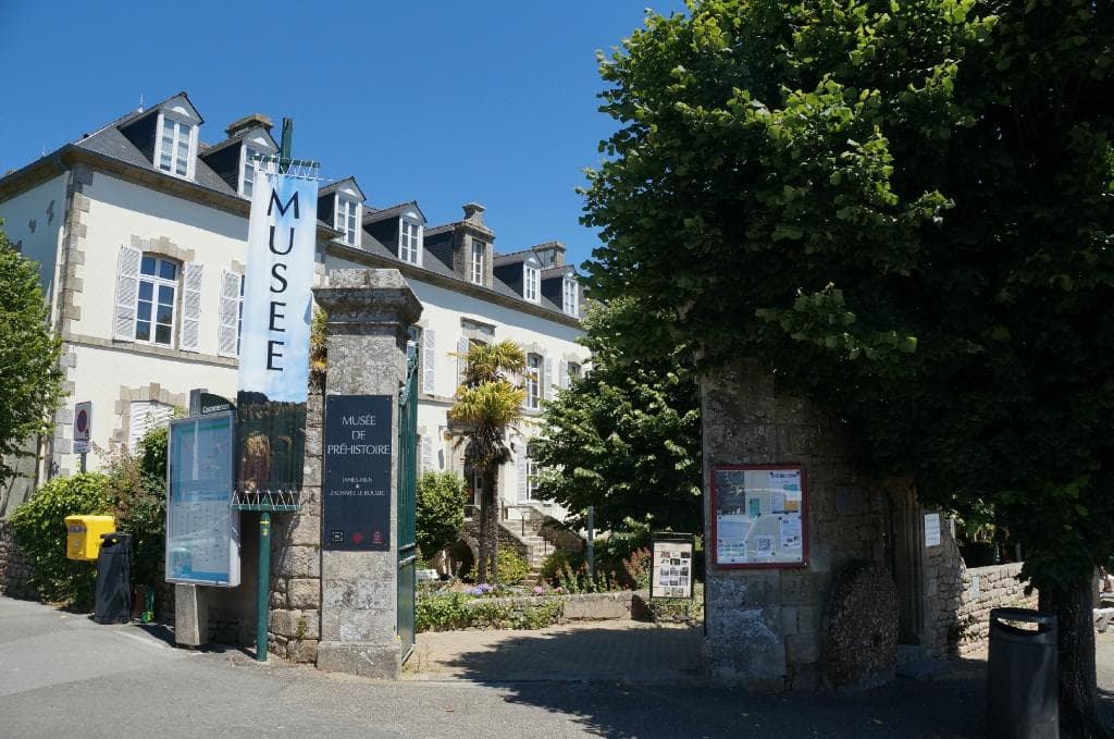 Façade du Musée de Préhistoire