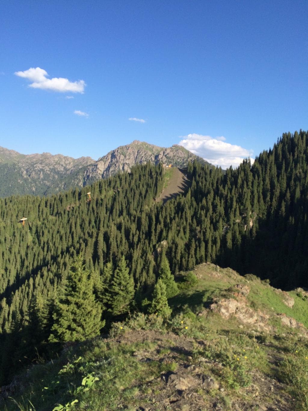 Some great hiking if you can find the trails. These views are a little east of the ski slopes.
