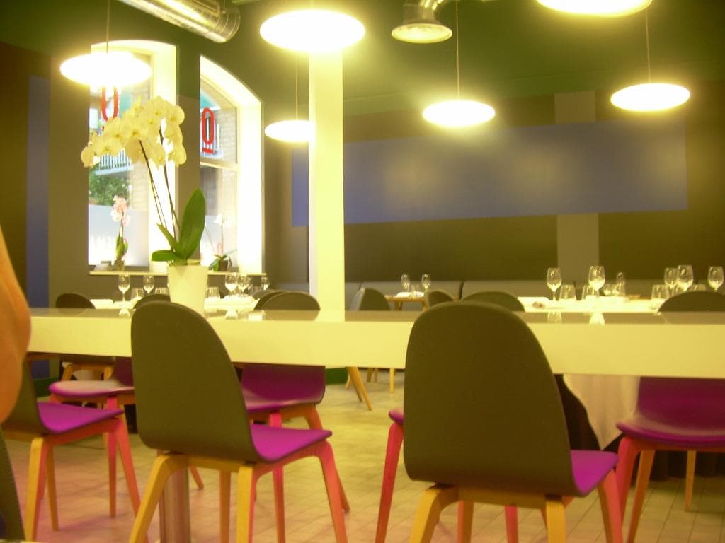 Vista parcial de la sala