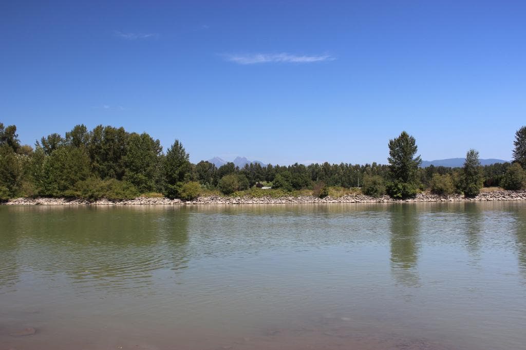 Fraer River & Along the Fort to Fort trail