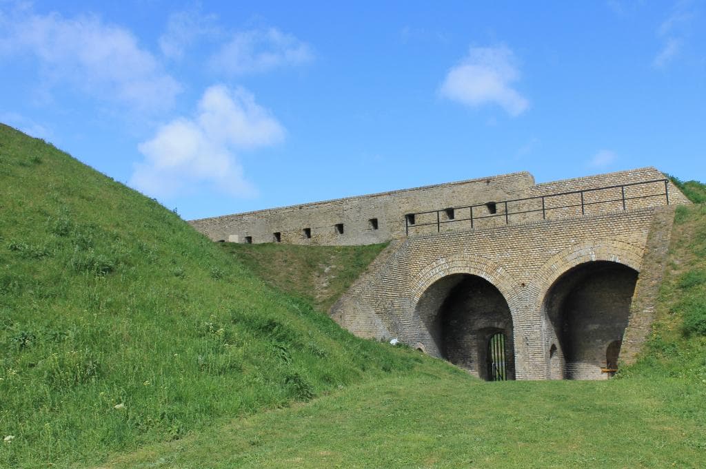 Ruinas do Forte Risban em Calais