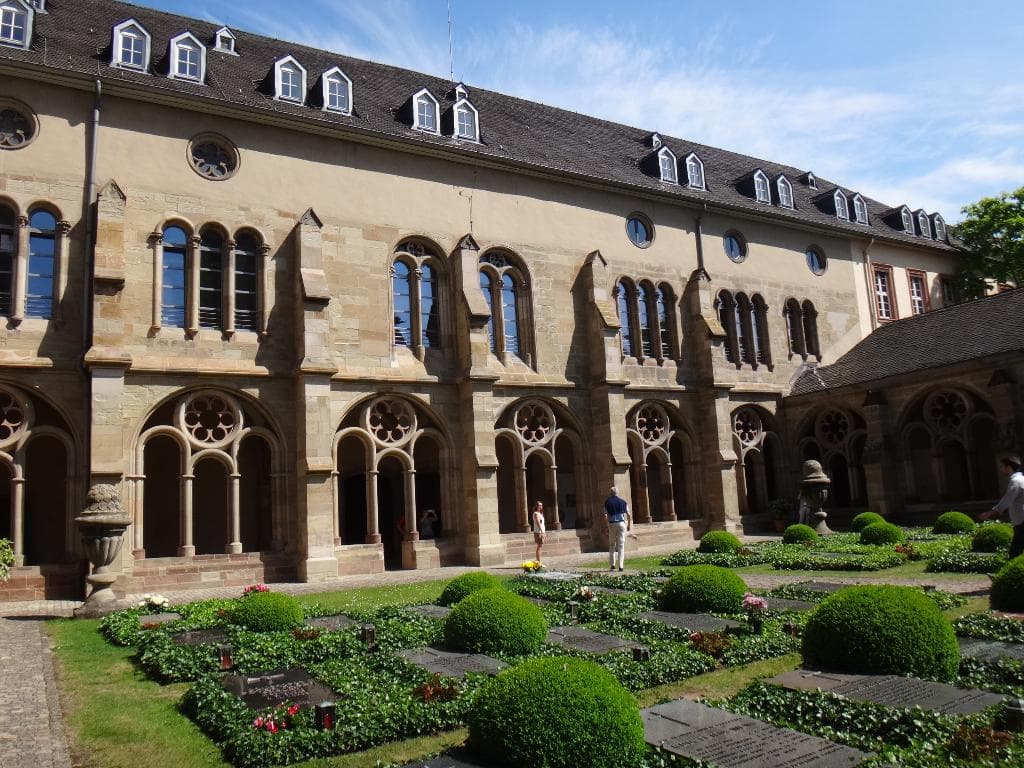 Domstadt (Cathedral City)