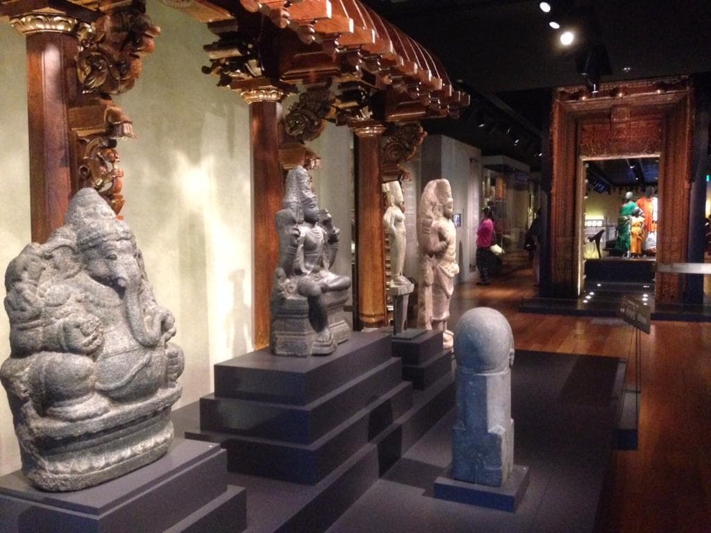 Suasana di dalam Indian Heritage Centre