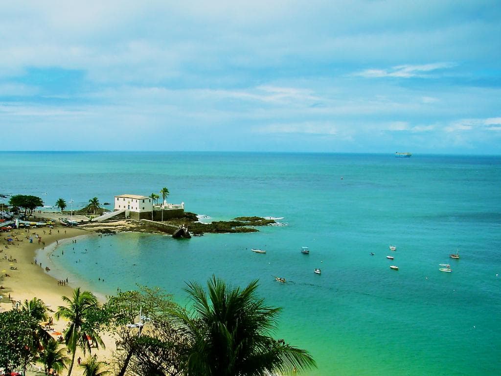 Por dda Barra vista da Igreja de Santo Antonio