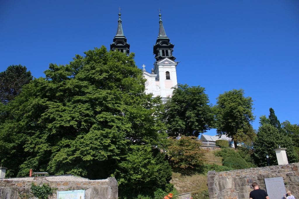 Церковь на горе