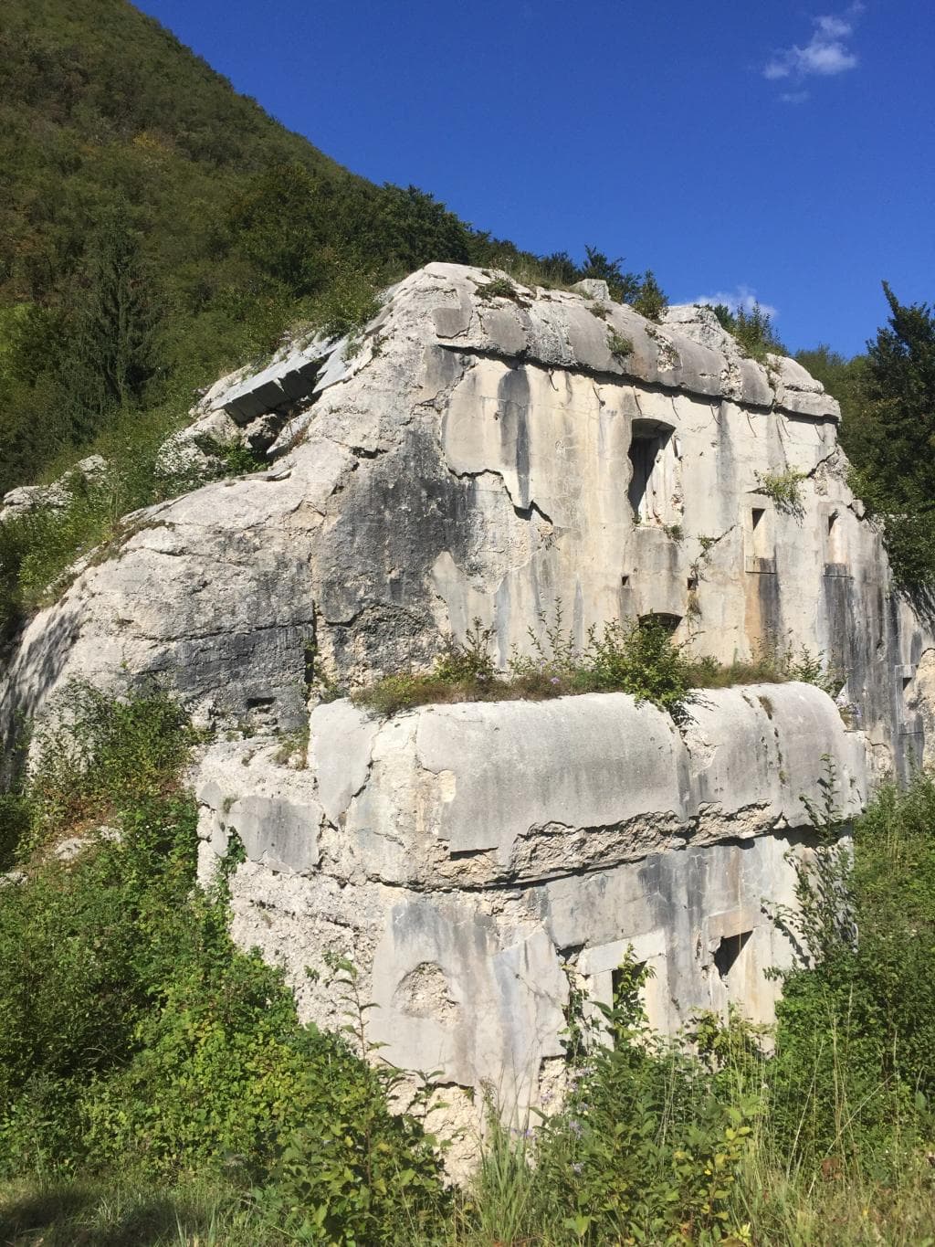 Awesome place. From the beginning of of the walk to the fort you can experience a great place wi