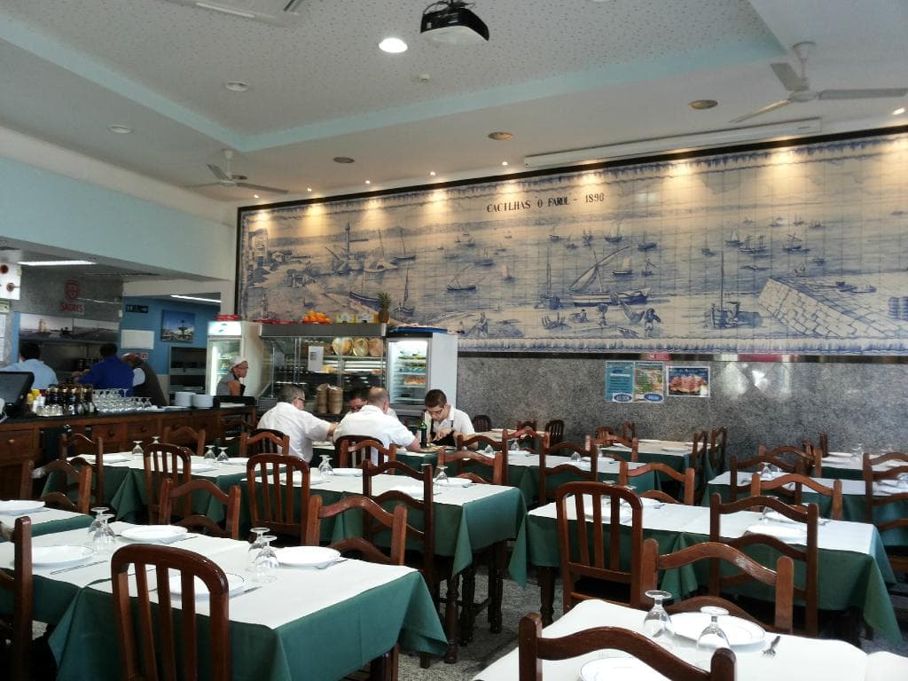 L'interno spazioso e lumisoso