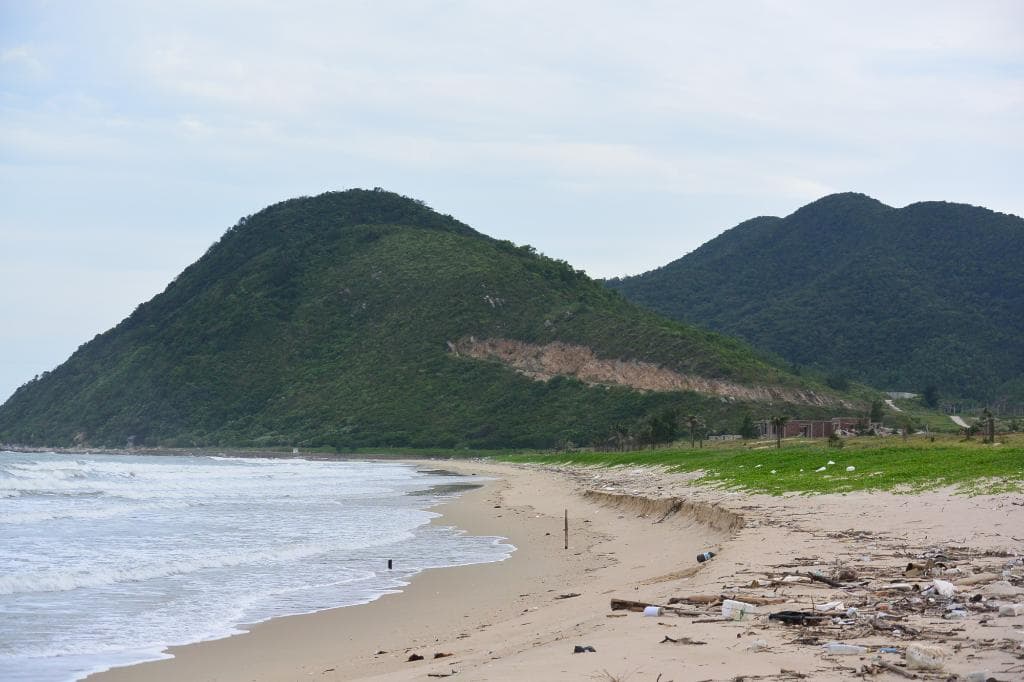 Bãi biển Quan Lạn