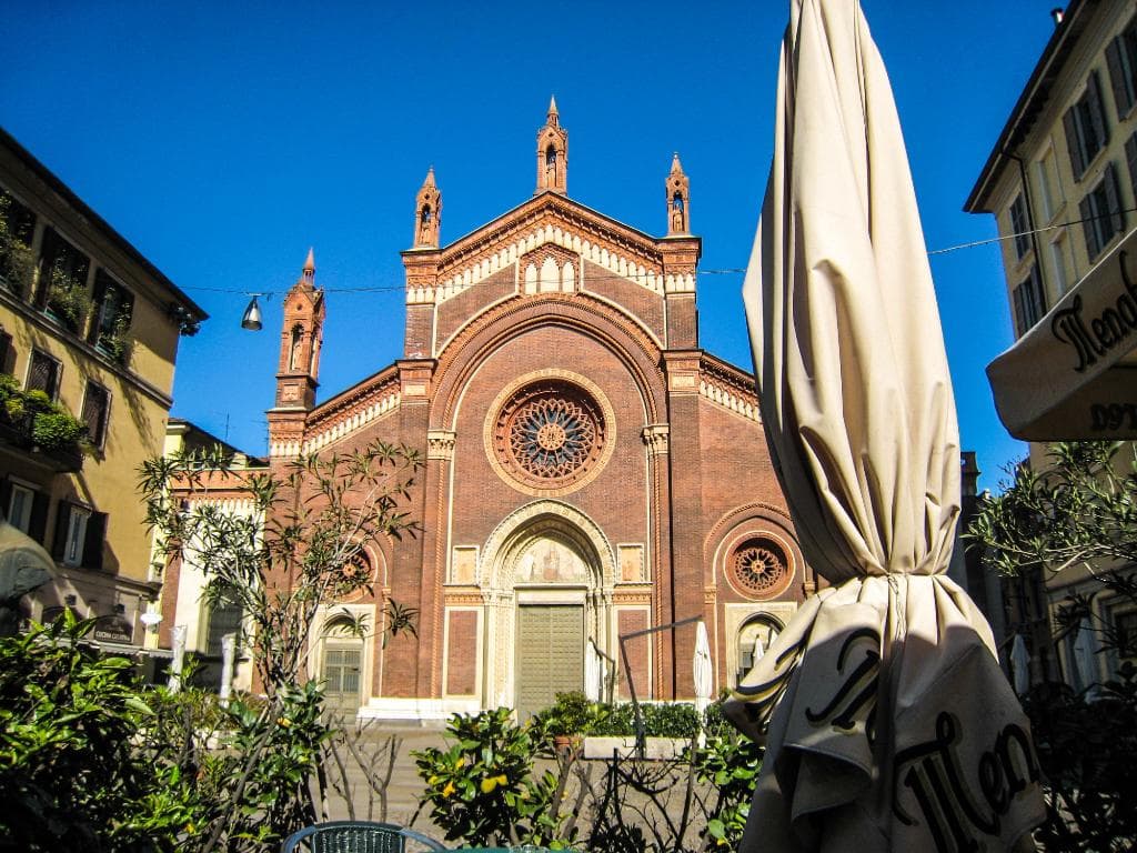 The church from the Piazza