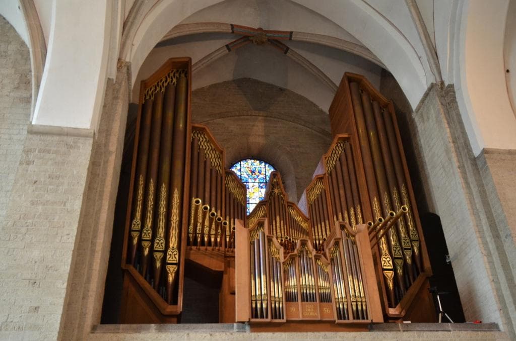 Interno chiesa - Canne dell'organo