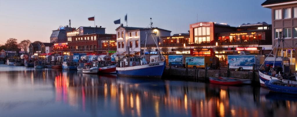 Alte Strom mit Gastronomie