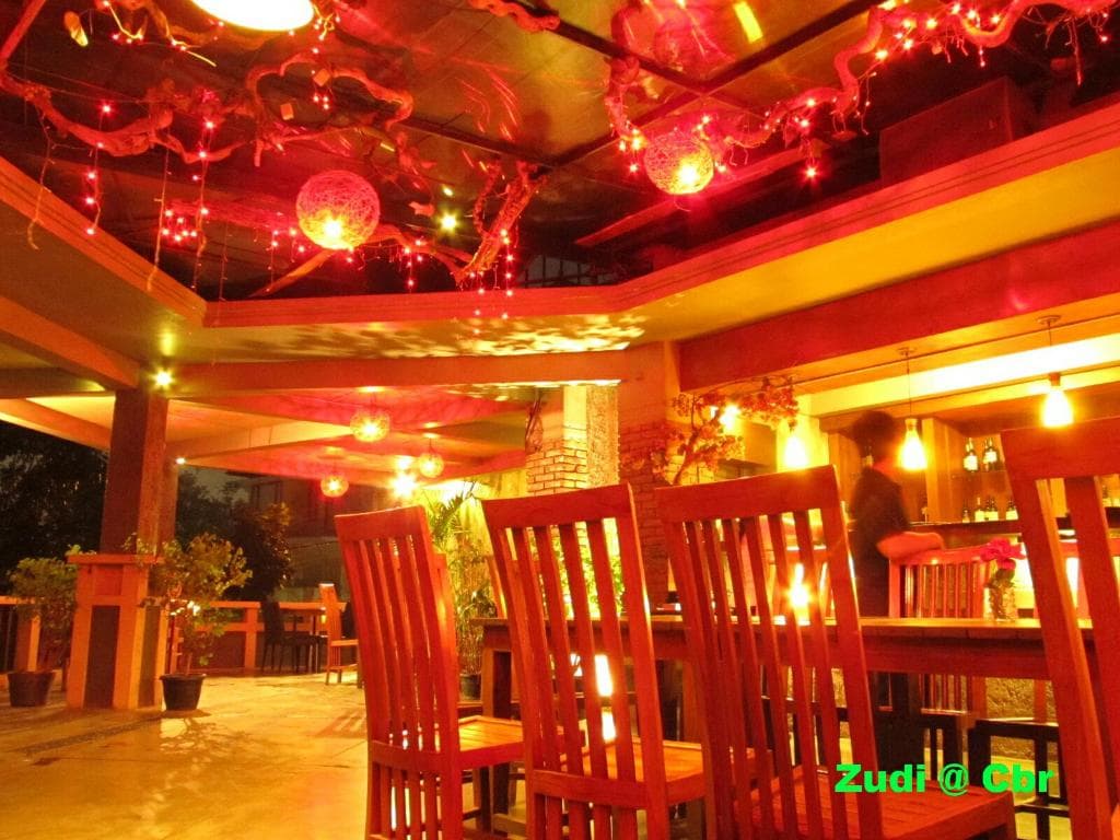 Wonderful resto to see beautiful sight of Semarang city