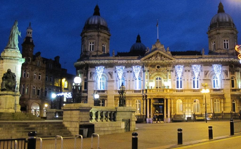 Hull - Maritime Museum by night