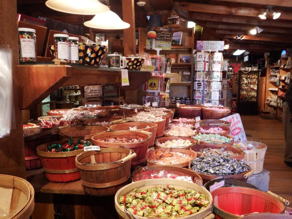 candy inside gift shop