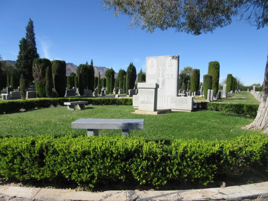 Jewish sector - nicely kept