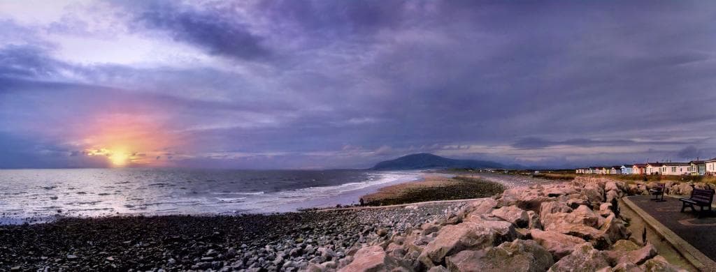 Day turns to night over Earnsie Bay