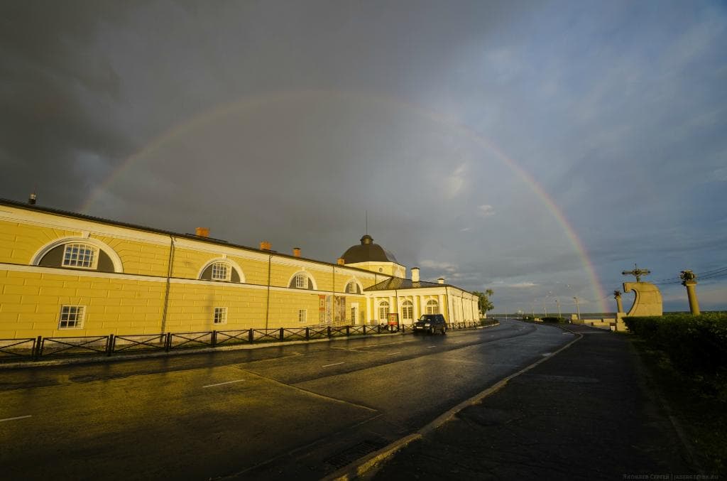 Гостиные дворы