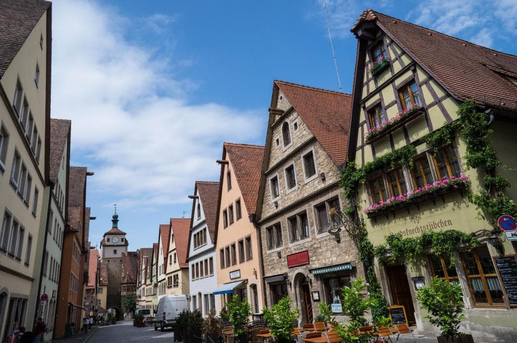 walking down Galgengasse