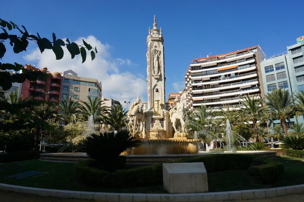 Plaza de Los Lucerus