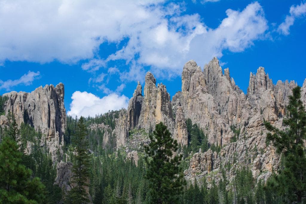 Panoramic views every step of the trail