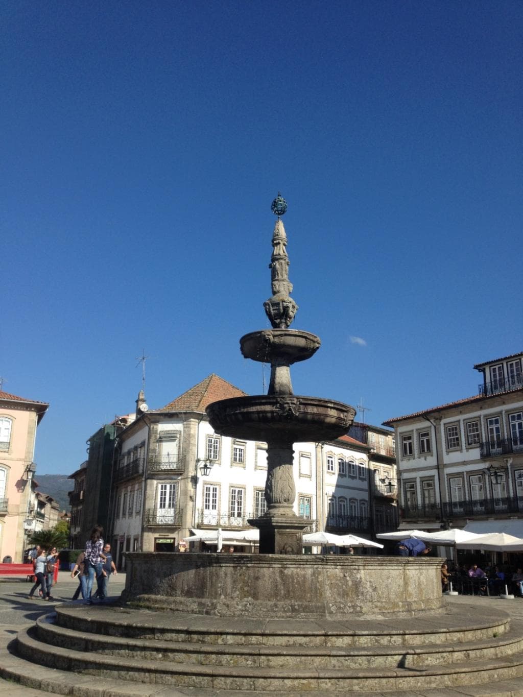 Largo de Camões e outras visadas de Pontes de Lima