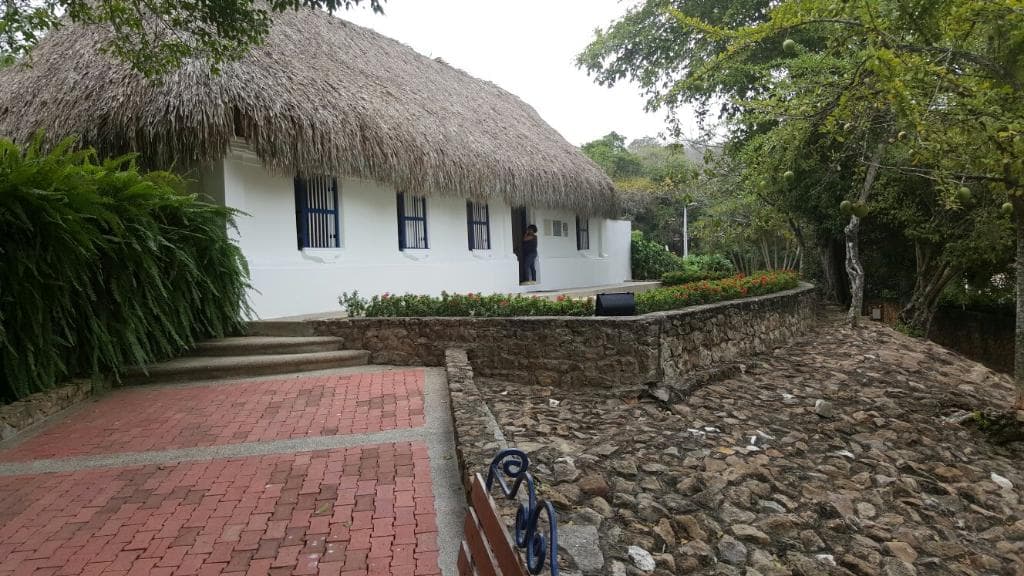 Casa museo julio Florez...  Excelente