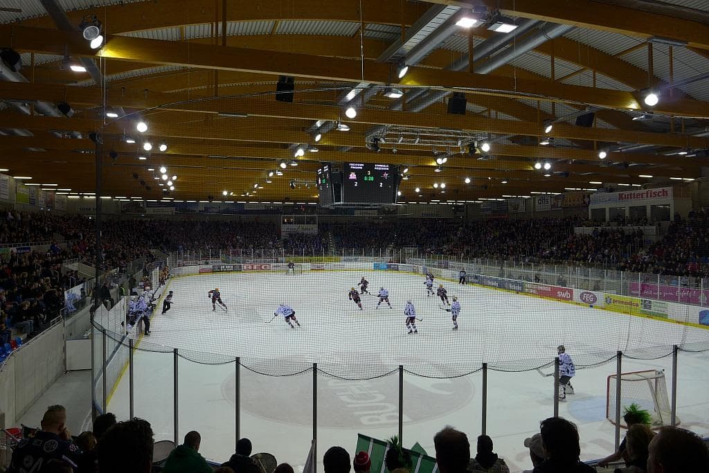 Spiel der Fischtown Pinguins gegen die Starbulls Rosenheim in der DEL2
