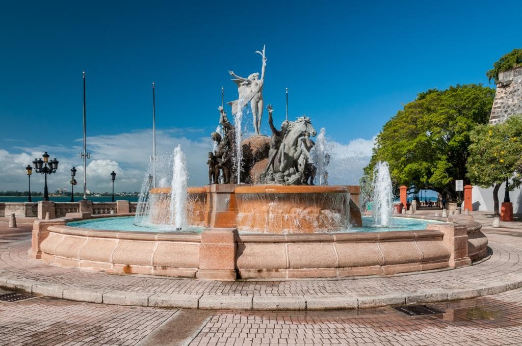 Roots Fountain on Paseo de la Princesa