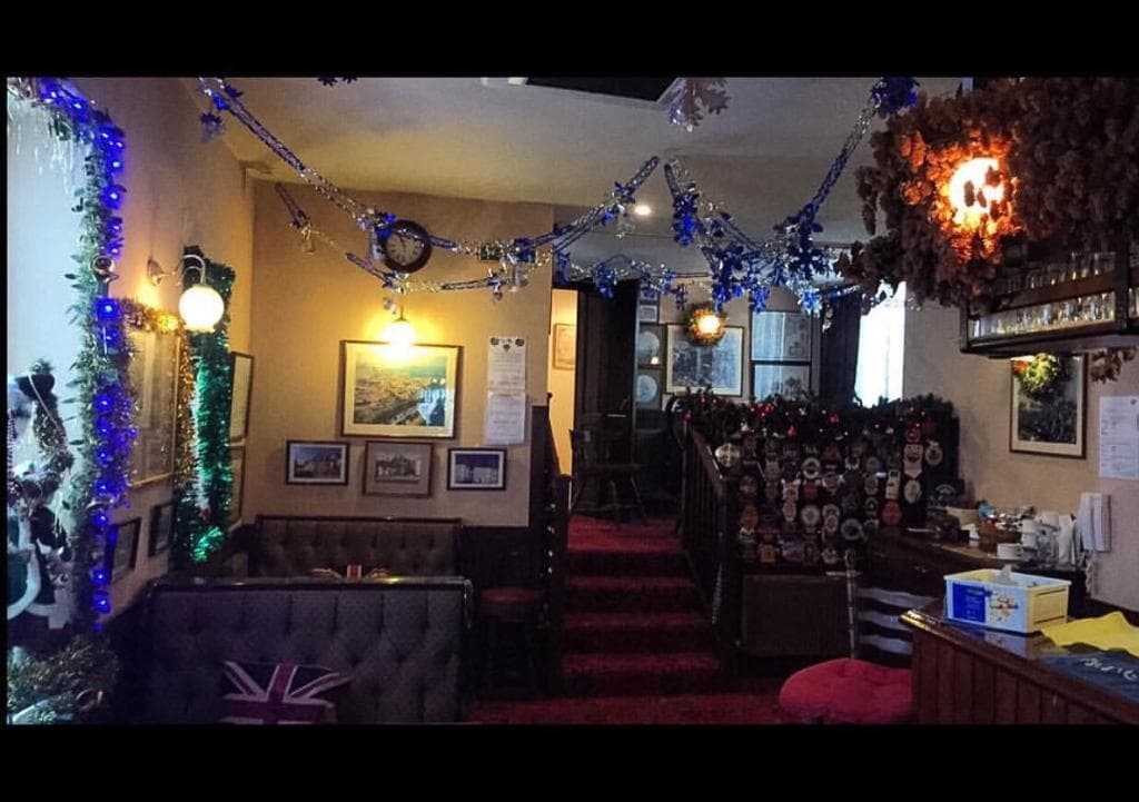 The British lion Christmas decor 2015
