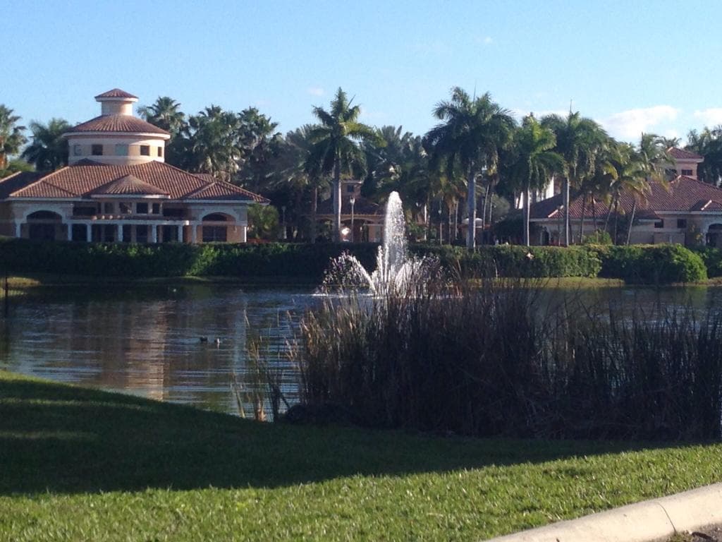 The Diplomat Golf & Tennis Club