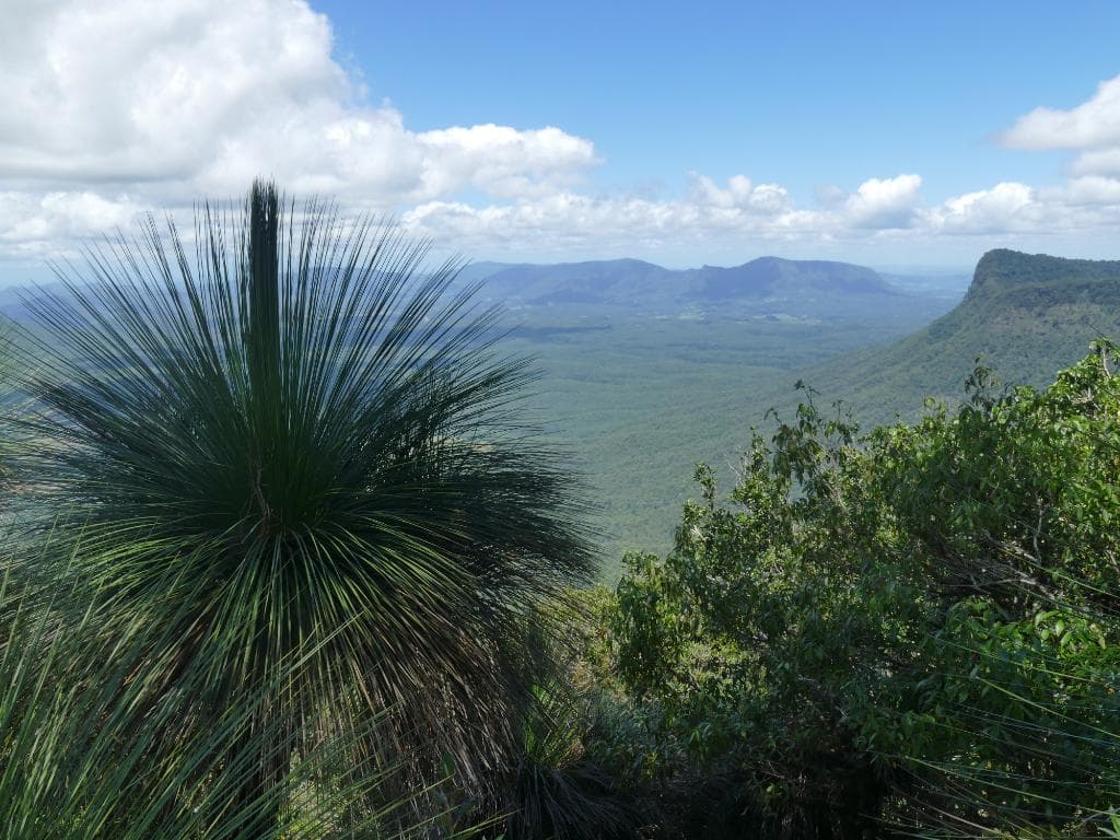 The Pinnacles lookout with Blackbutt lookout on the far right