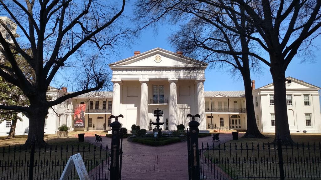 Statehouse Museum entrance
