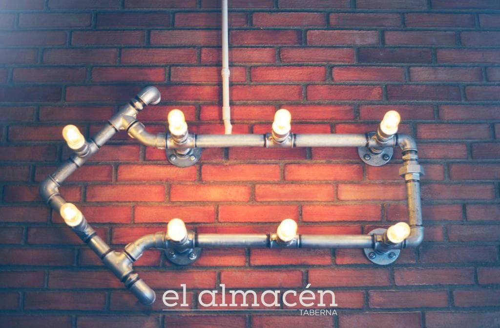 Es hora de seguir el camino de la taberna.