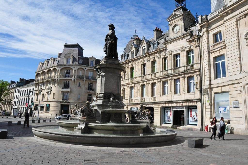 On the way to the Basilique.