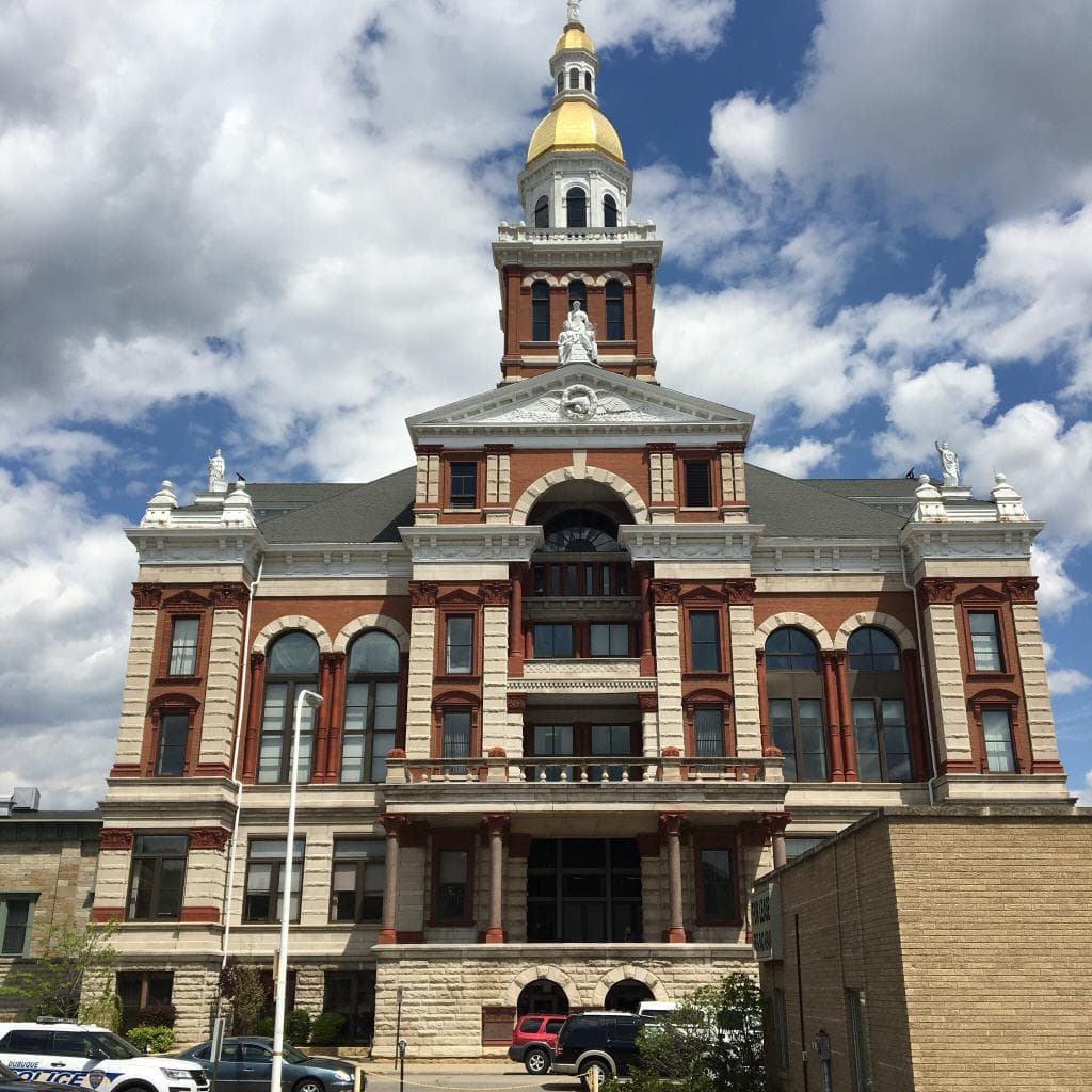 Dubuque County Courthouse